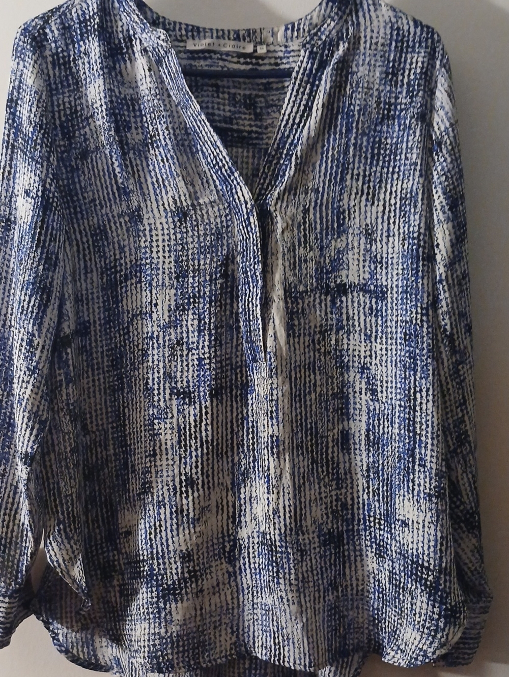 Violet & Claire Blue and White Textured Print Blouse